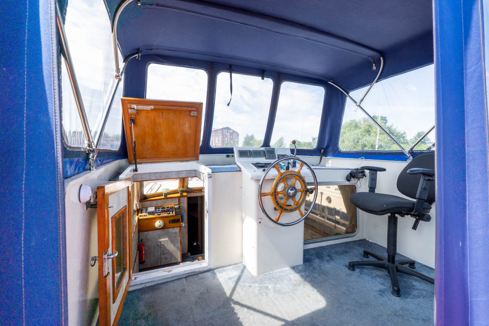 Monty Bank Kotter 38 AK Cabrio — foto 3 van 55