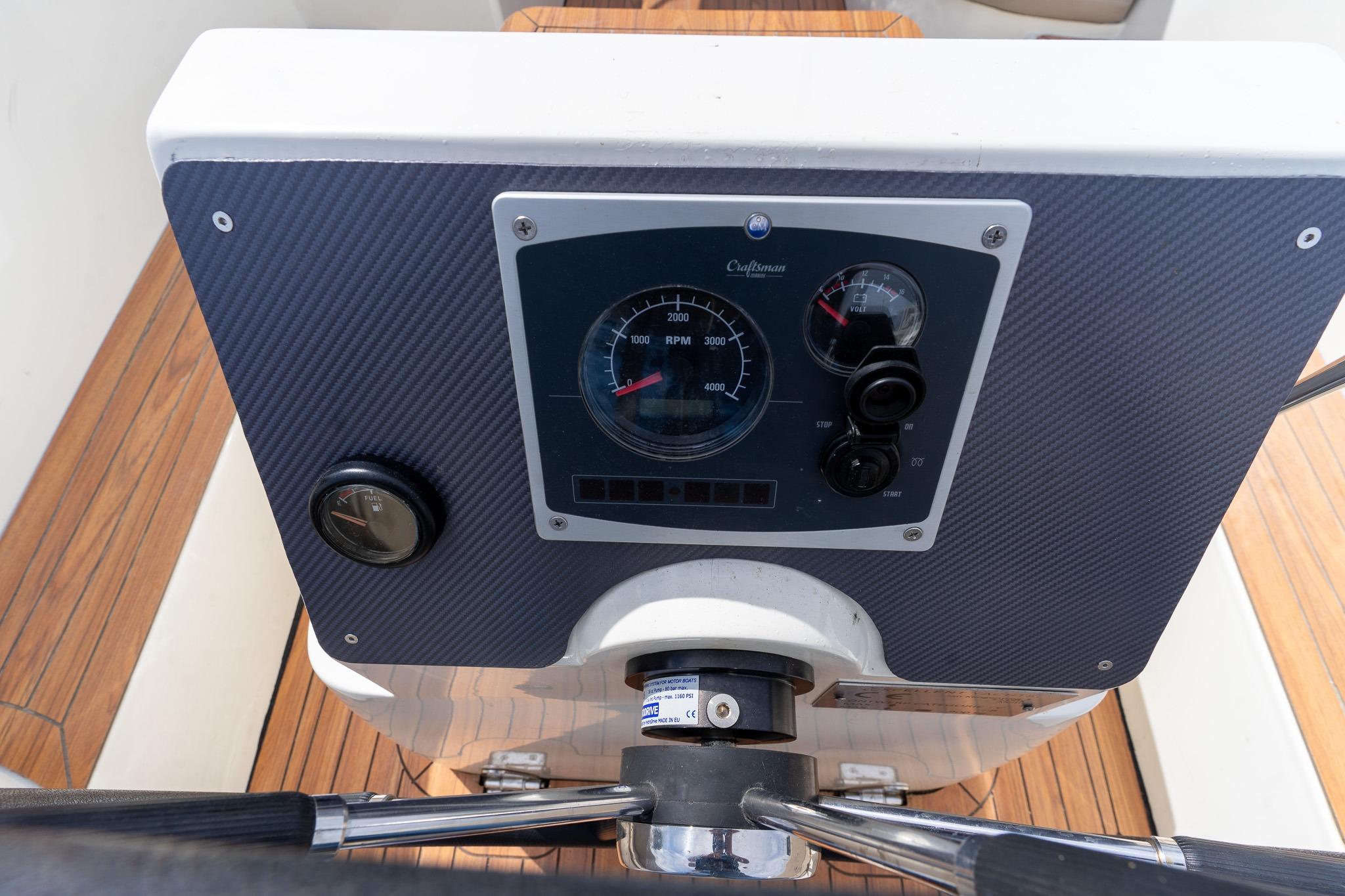 Tender Excellent 750 — foto 13 van 13