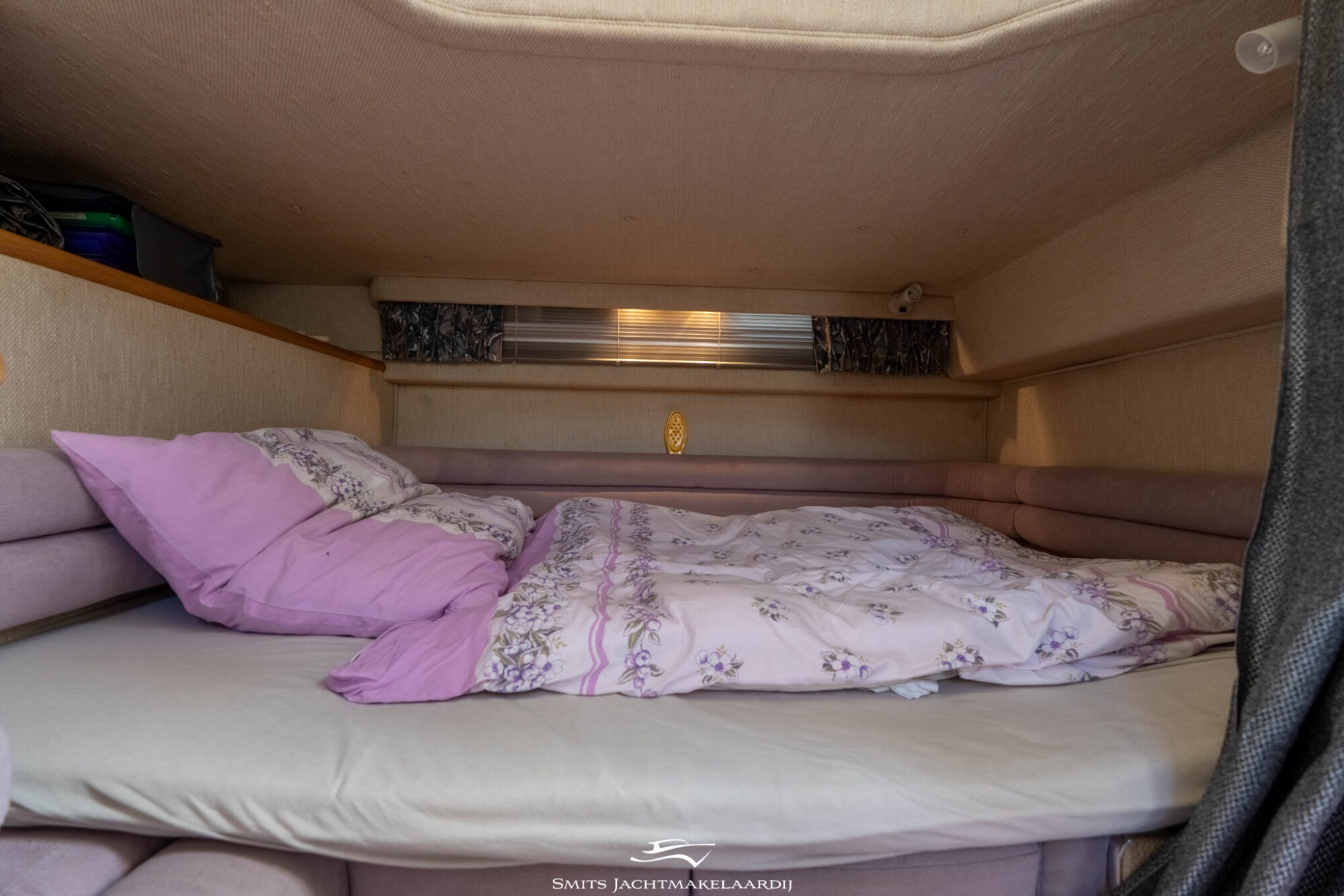 Sea Ray 370 Express Cruiser — foto 13 van 59