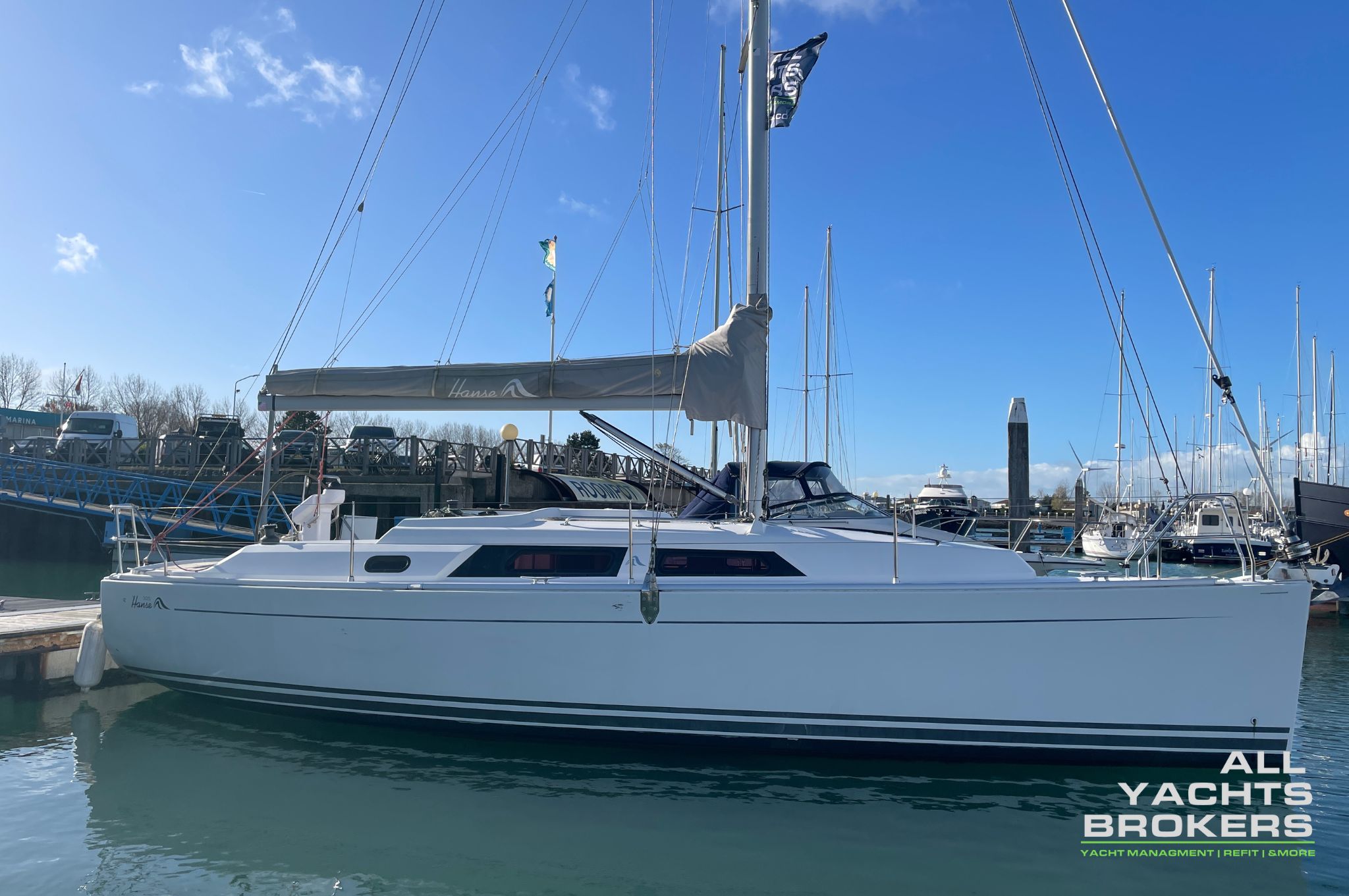 Hanse 325 — foto 1 van 2