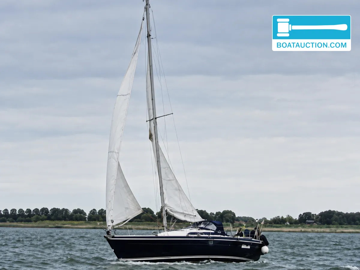 Jeanneau Aquila nu in de online veiling. — foto 3 van 33