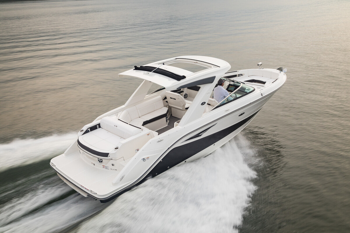 Sea Ray SLX 310 — foto 1 van 16