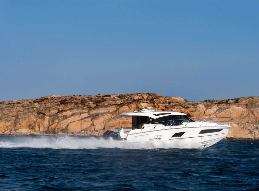 Grandezza 37 Outboard (Hybride varen mogelijk) — foto 7 van 22