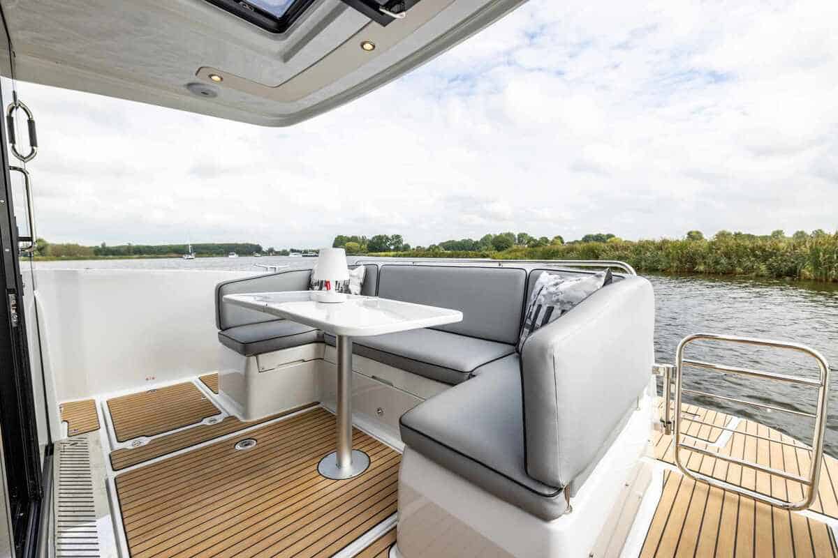 Delphia Yachts 11 Sedan Electric — foto 10 van 12
