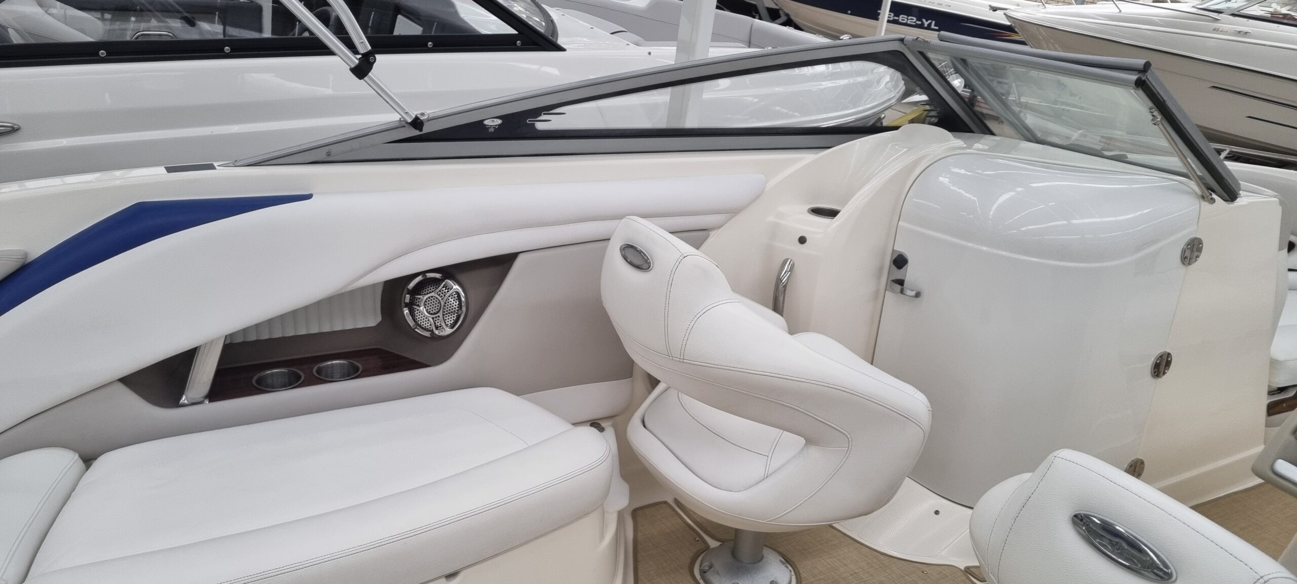 Glastron 255 — foto 8 van 11