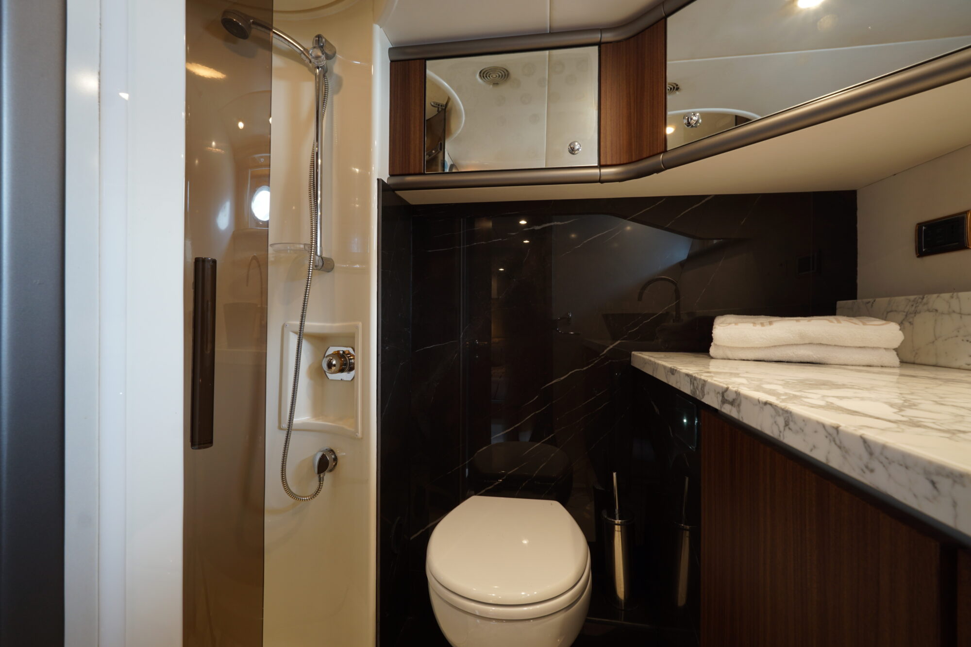 Sunseeker 62 Manhattan — foto 53 van 86