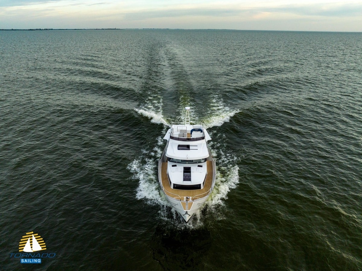 Delphia Yachts 12 Flylounge — foto 7 van 12