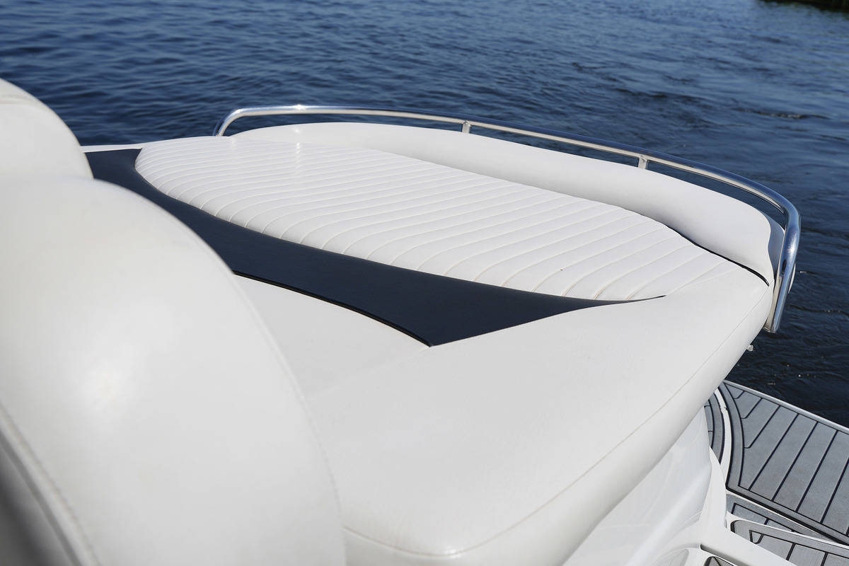 Crownline 315 SCR — foto 37 van 43