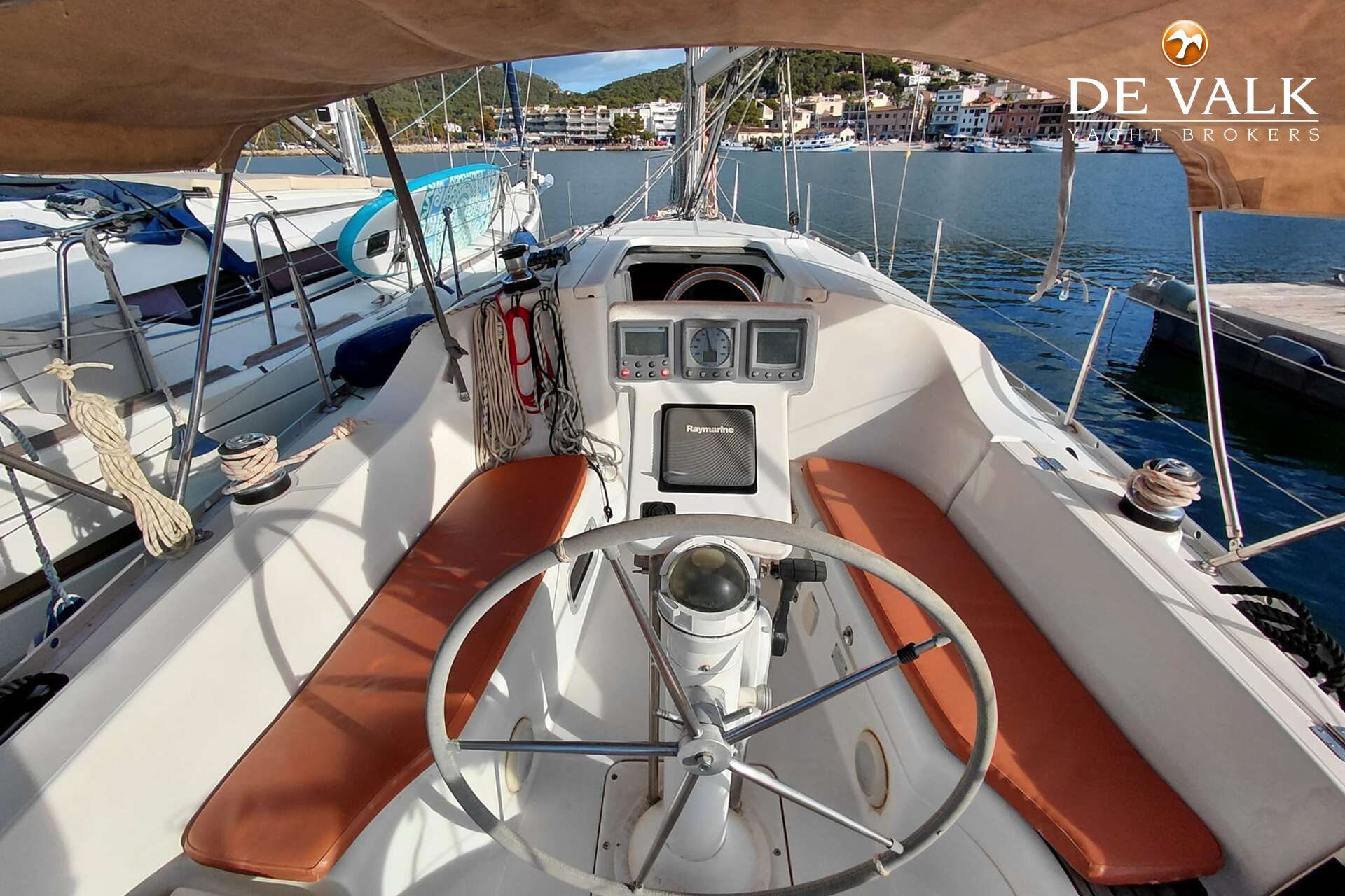Beneteau Oceanis 323 — foto 8 van 25