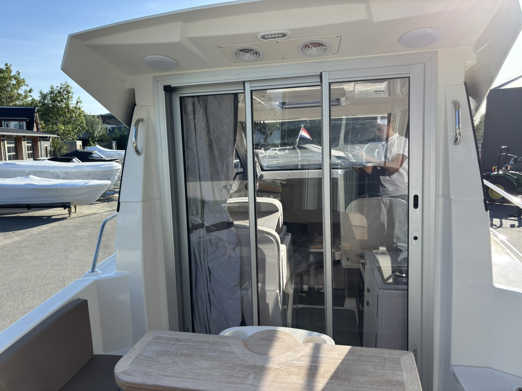 Quicksilver 675 weekend met Mercury 175 pk V6 — foto 6 van 19