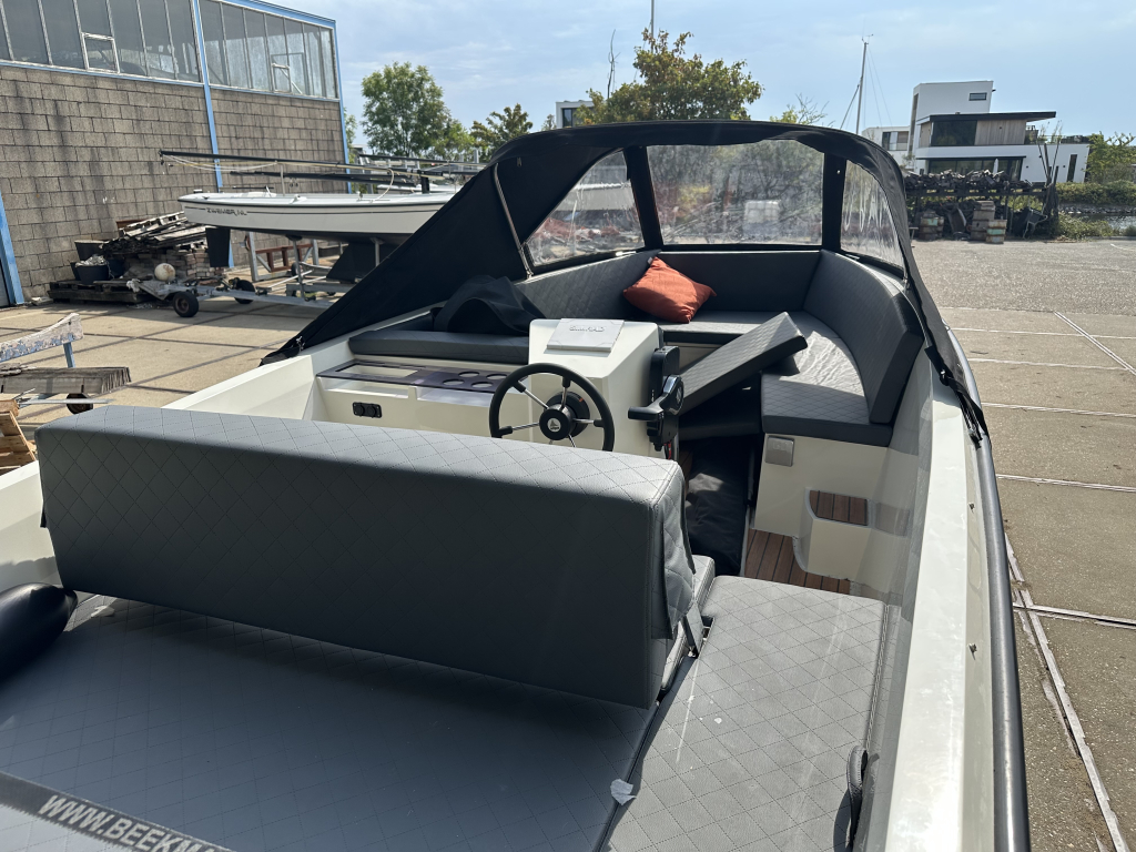 Namare 560 - Rebel - Suzuki 15/20 PK - Vlemmix trailer — foto 11 van 13
