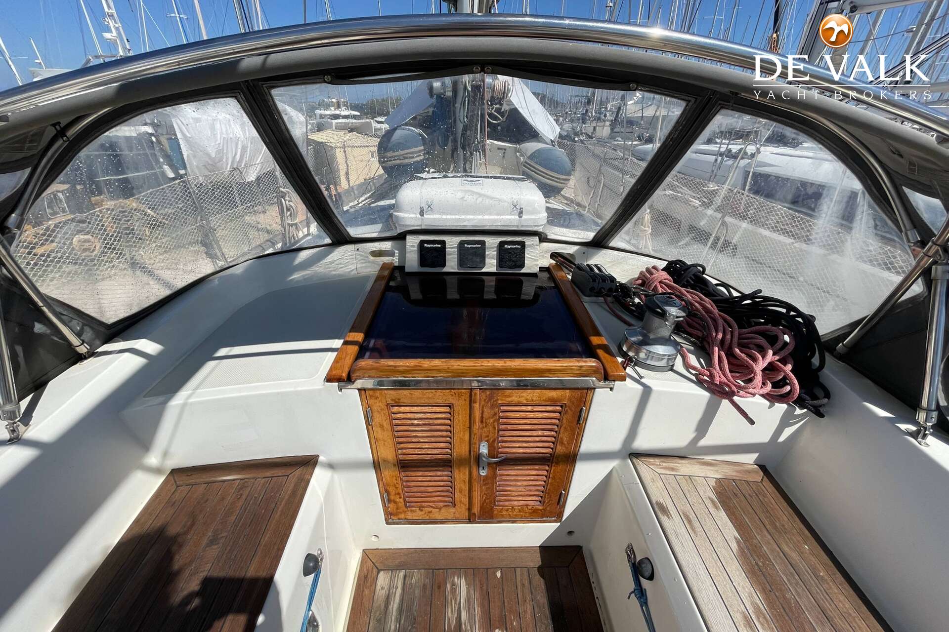 Tayana 48 — foto 15 van 35