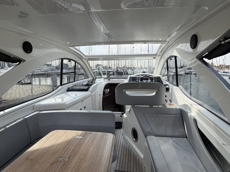Beneteau Flyer GT34 — foto 24 van 63