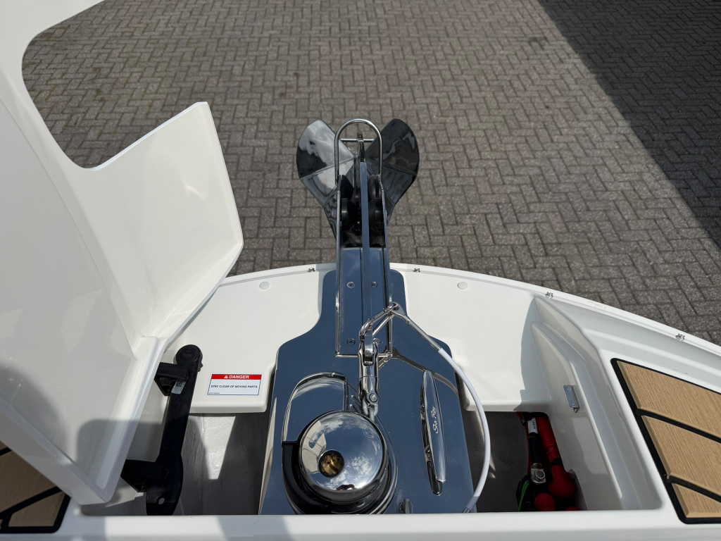 Sea Ray SDX 230 — foto 16 van 50