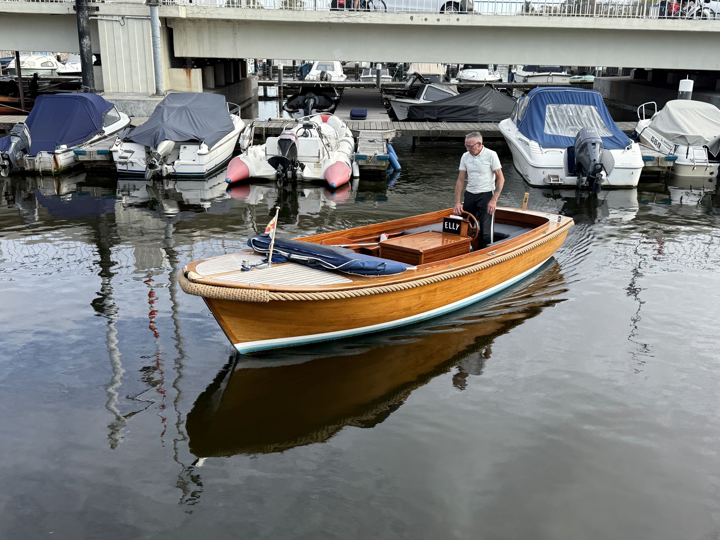 Spiegelsloep A.W. 195 — foto 1 van 24