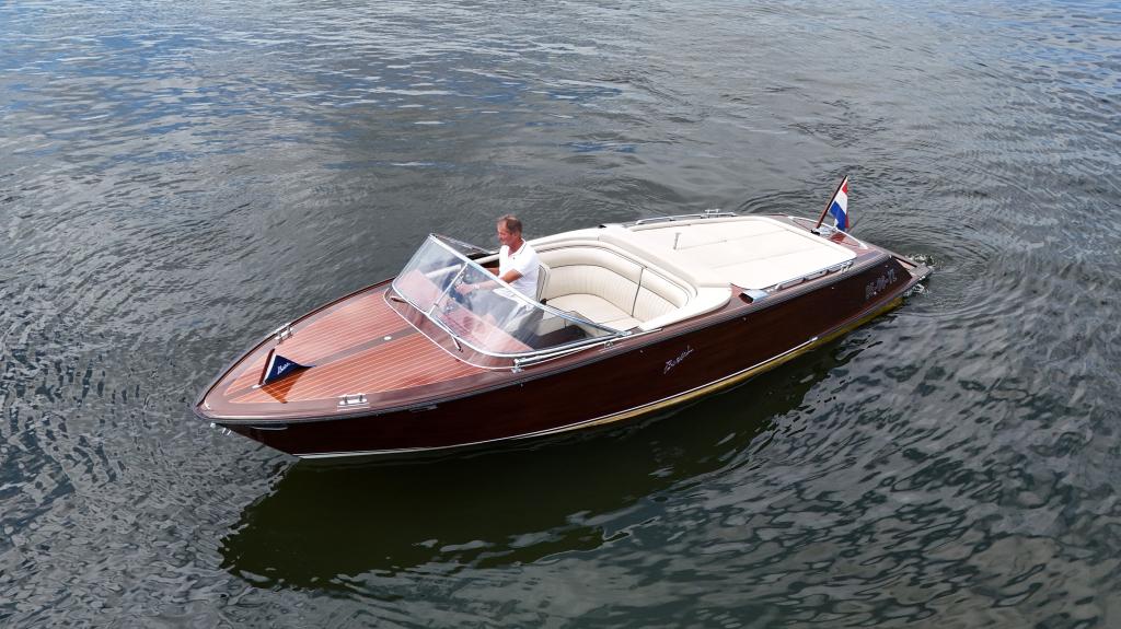 Boesch 750 Portofino De Luxe — foto 3 van 28