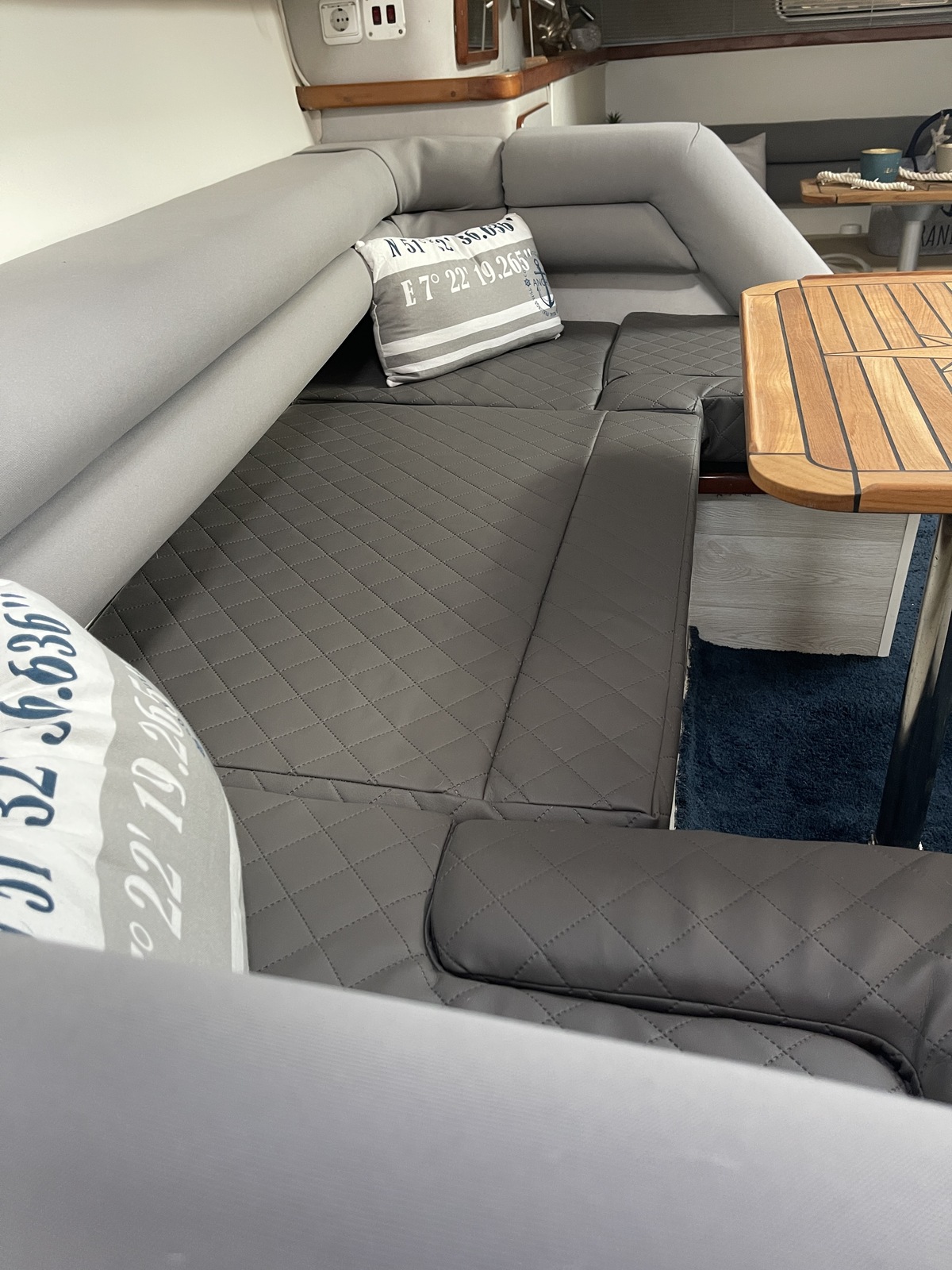 Sea Ray 310 Sundancer — foto 28 van 49