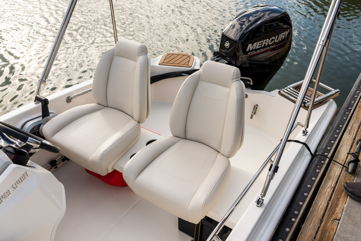 Boston Whaler 130 Super Sport — foto 14 van 18