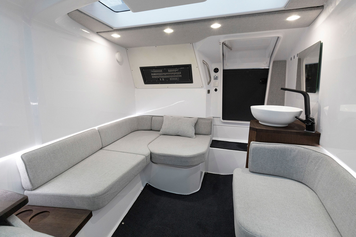 Axopar 37 Spyder — foto 12 van 16