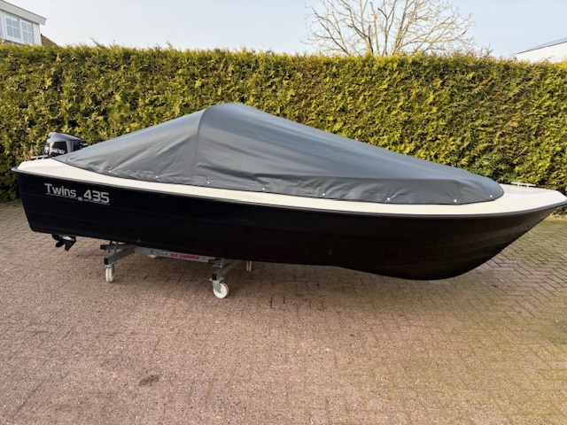 VAARKLAAR!! ZGAN Twins 435 met Tohatsu 8 PK en  Dekzeil — foto 10 van 10