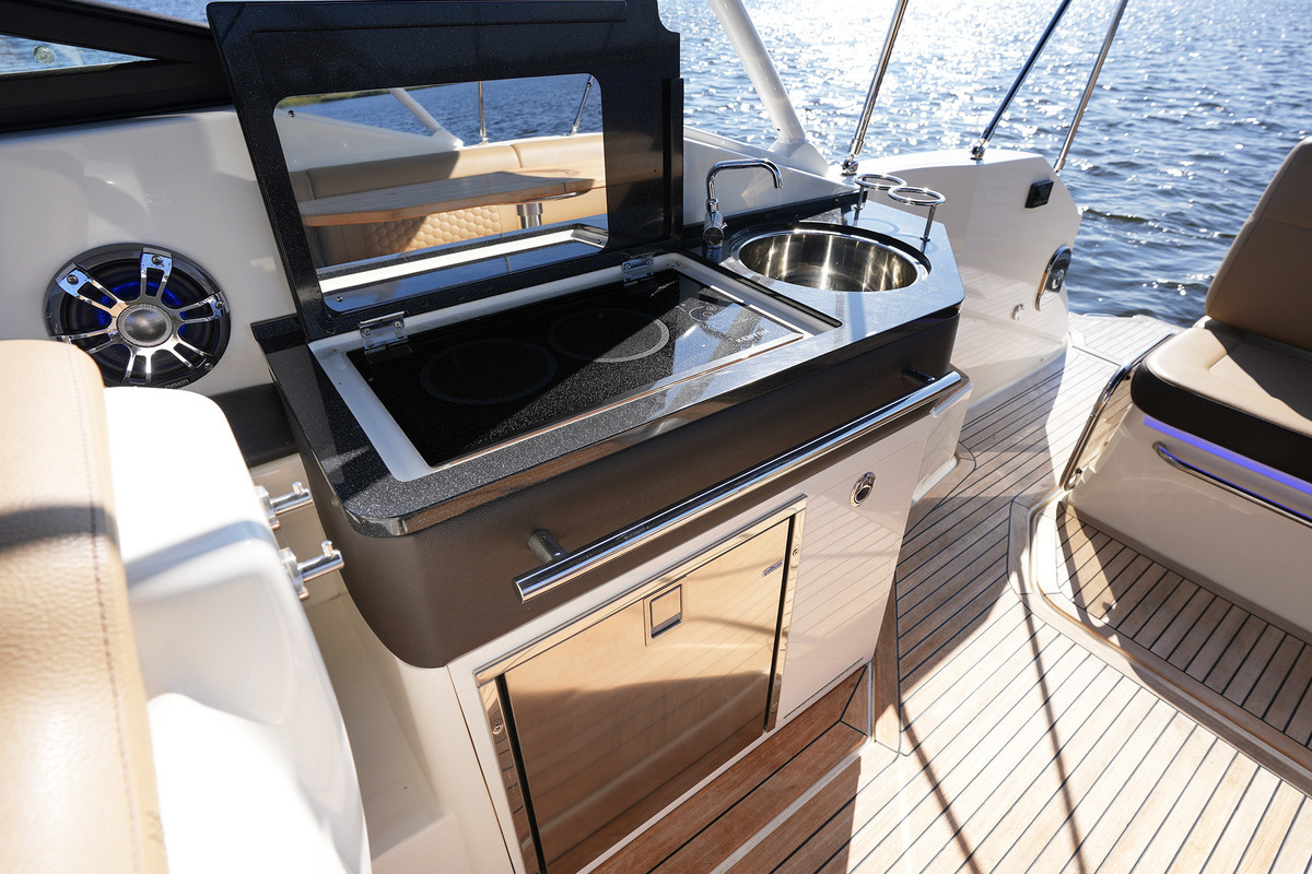 Sea Ray Sundancer 290 — foto 29 van 76