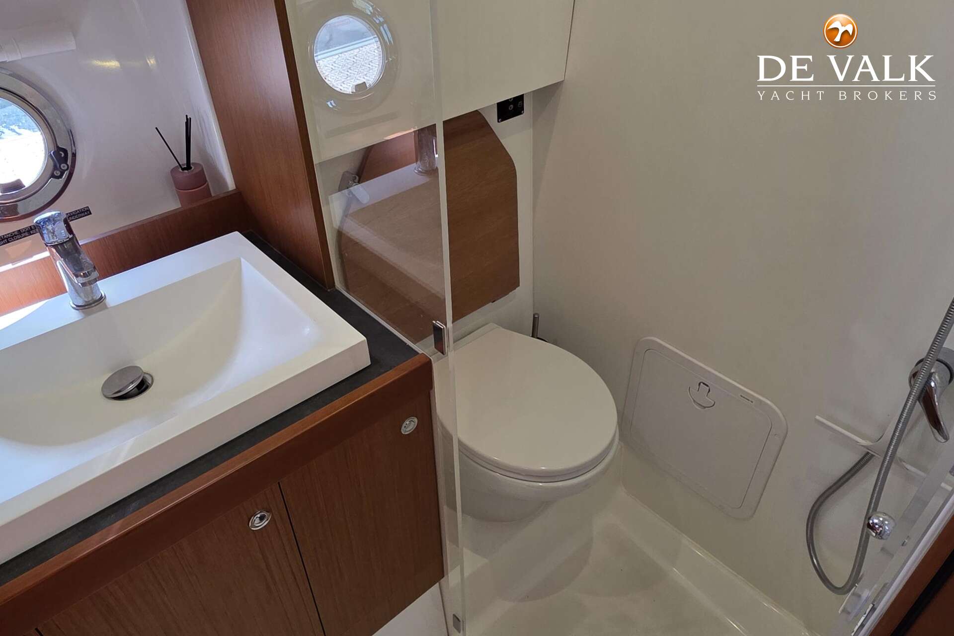 Beneteau Swift Trawler 35 — foto 37 van 43