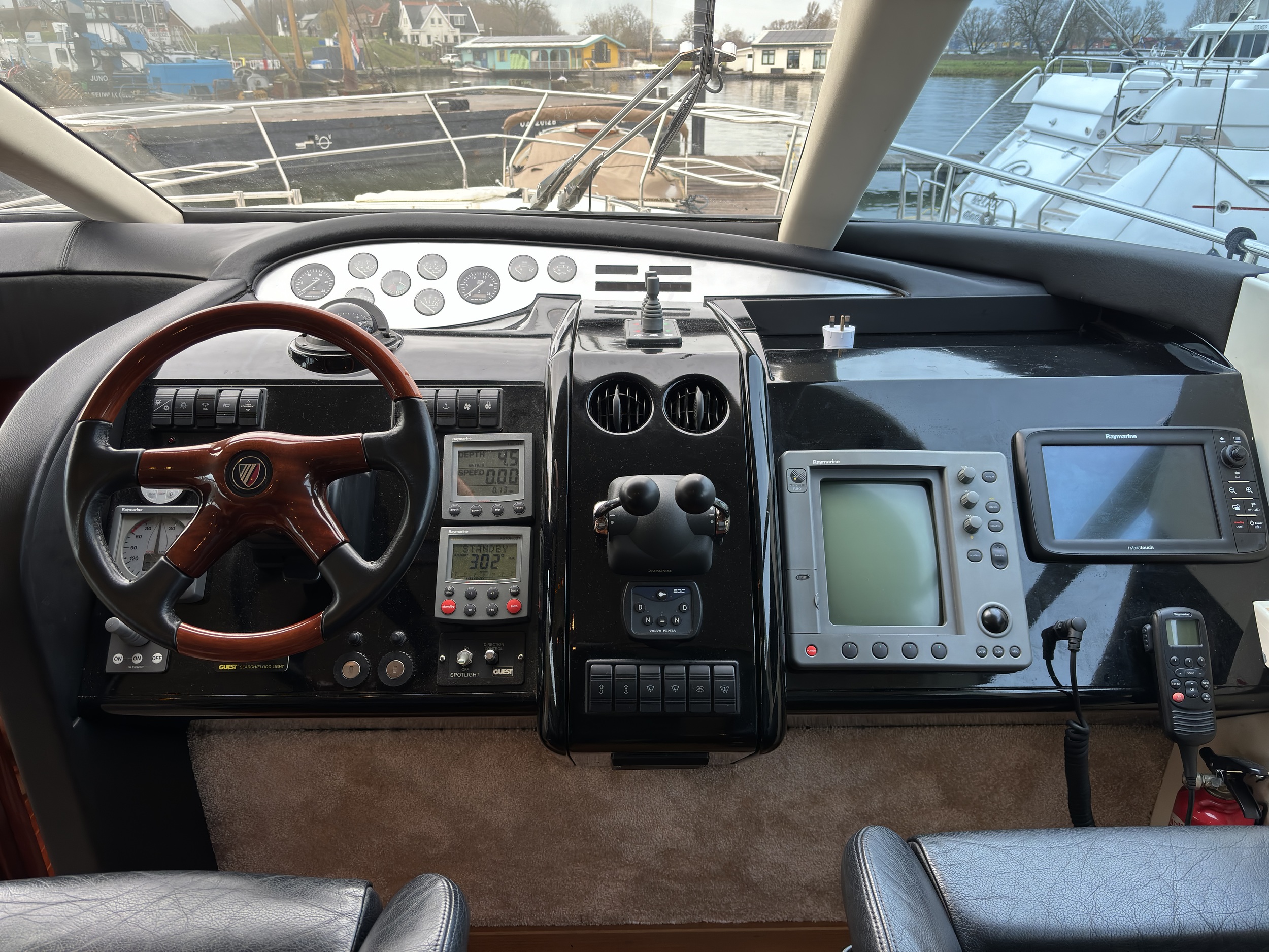 Fairline Squadron 58 — foto 10 van 21