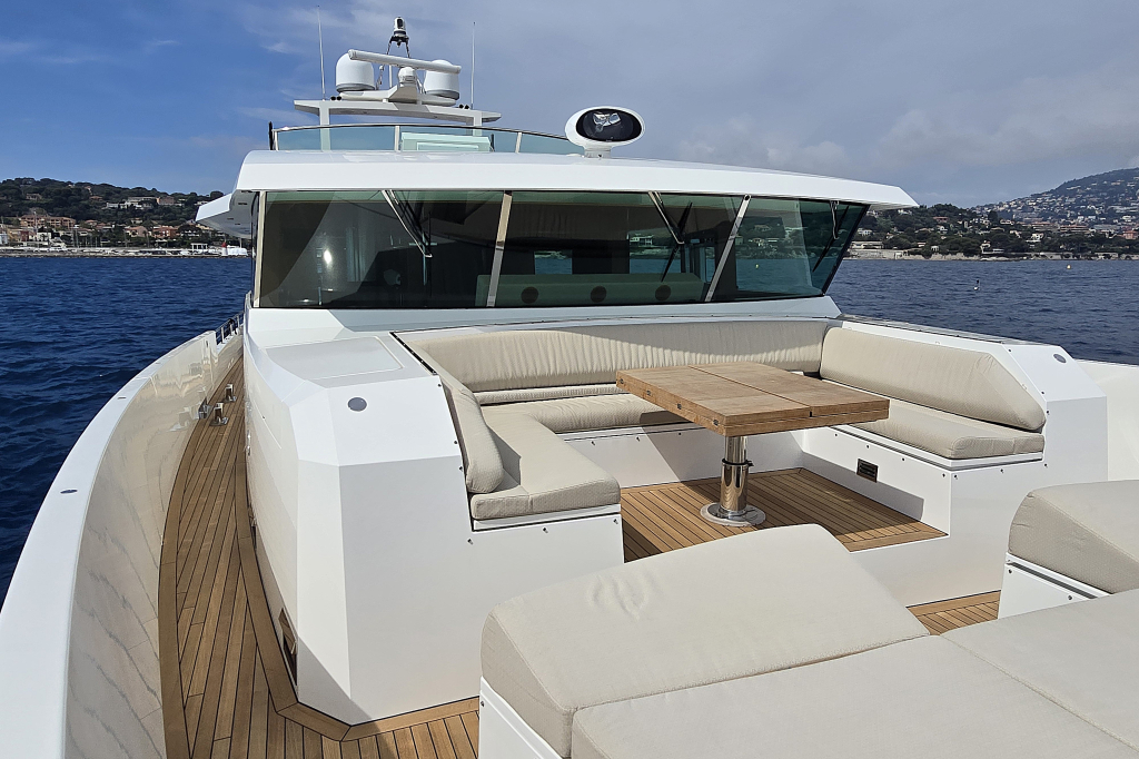 Delta Powerboats 88 Carbon — foto 15 van 75