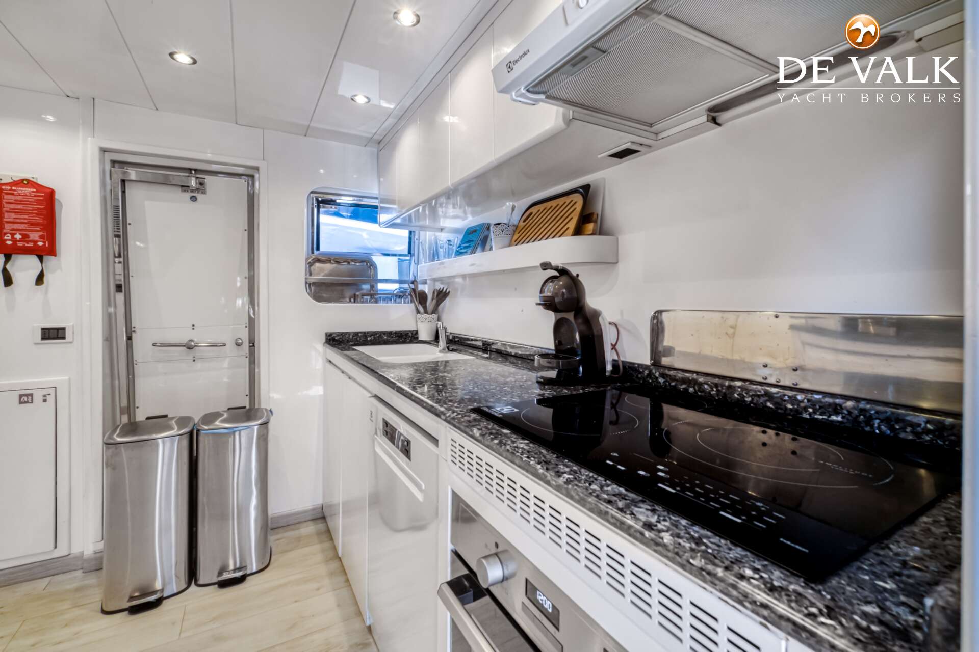 Falcon 82 — foto 30 van 39