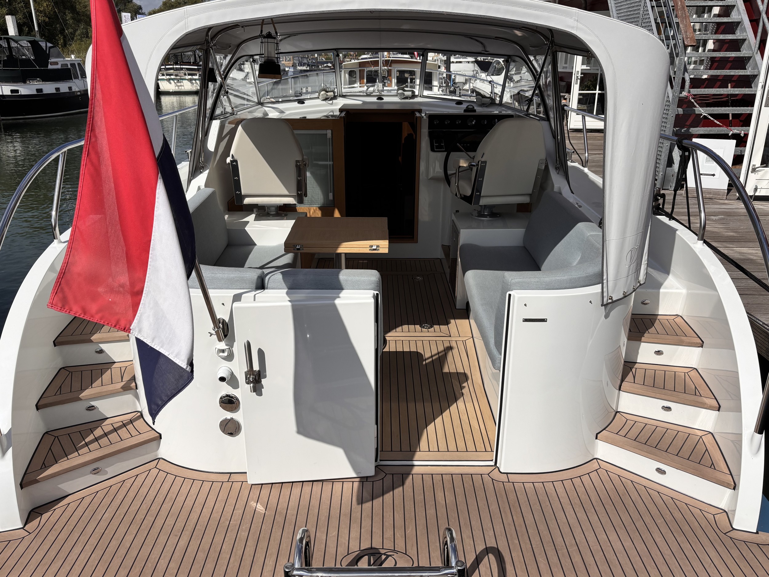 Vedette 37 Cabin Comfort Line — foto 3 van 24