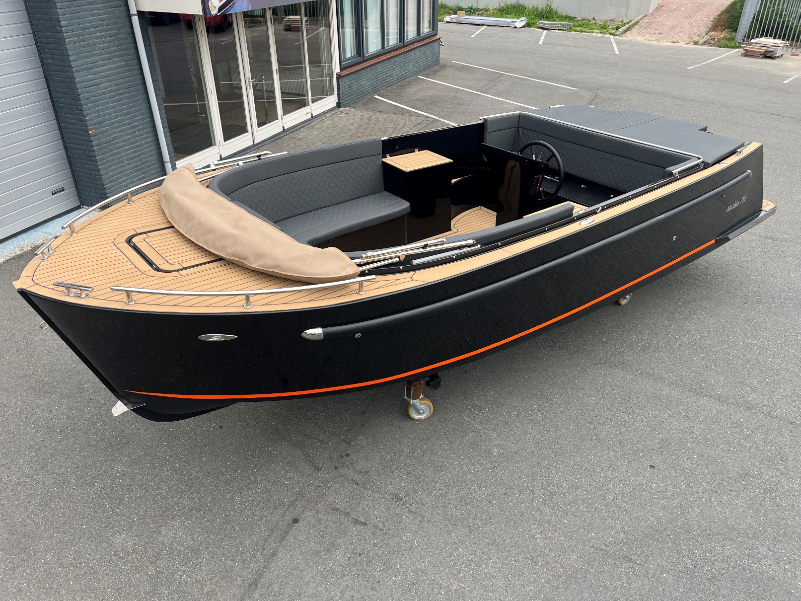 Maxima Boats 730 in zwarte kleurstelling - Op voorraad! — foto 4 van 5