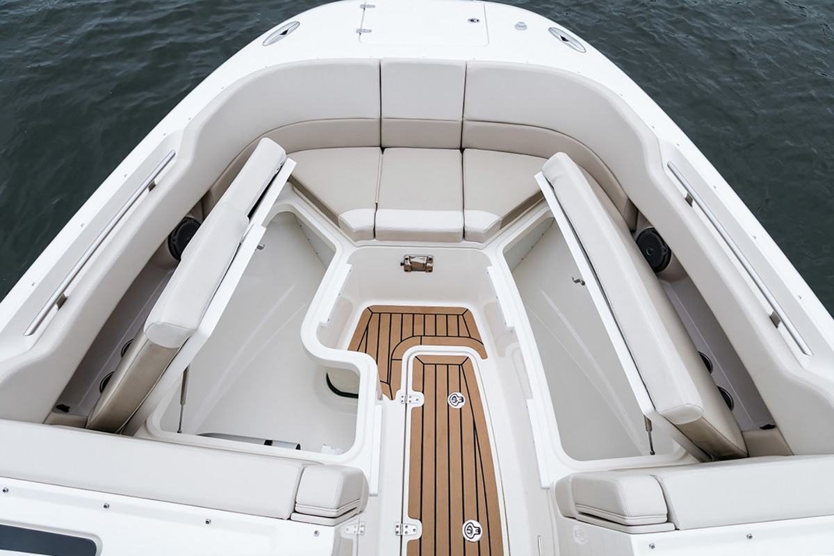 Boston Whaler 320 Vantage — foto 7 van 20