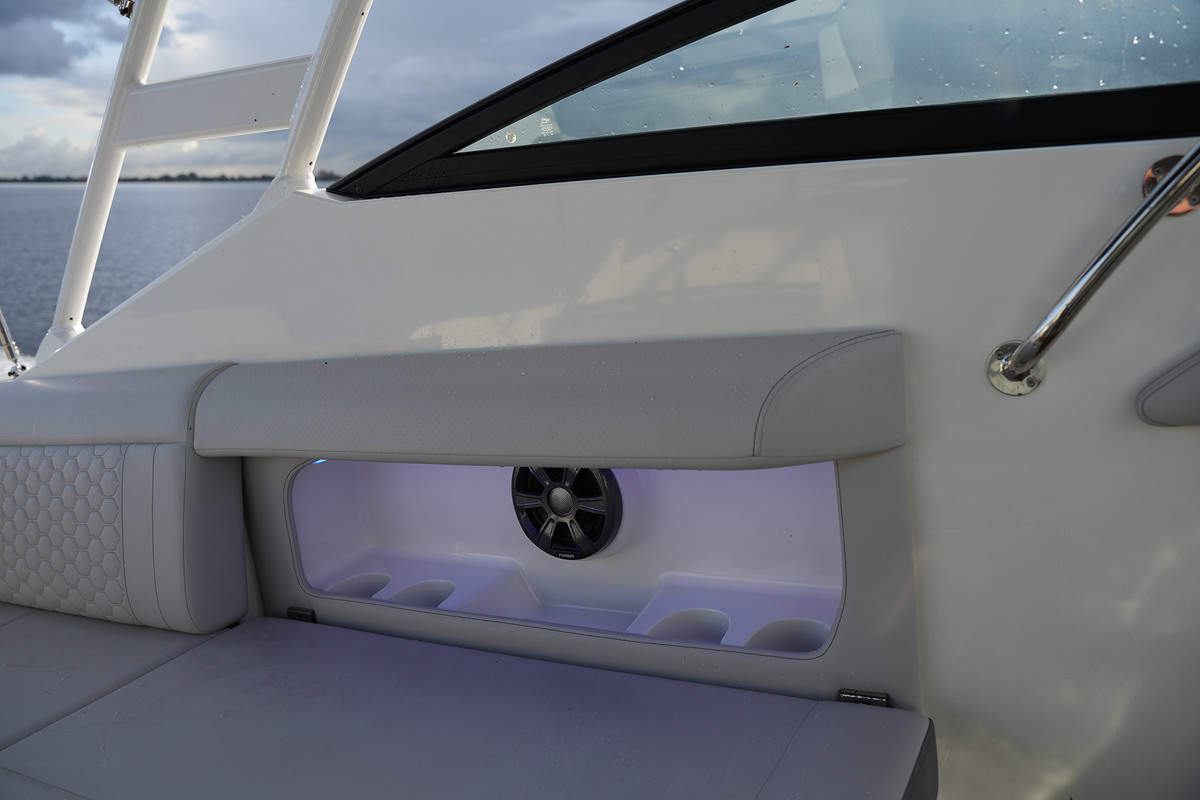 Sea Ray Sundancer 290 — foto 34 van 46