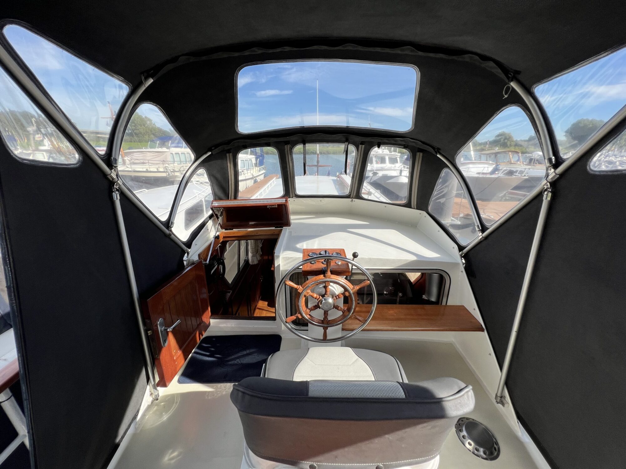 Beachcraft 11.30 AK Cabrio — foto 12 van 34