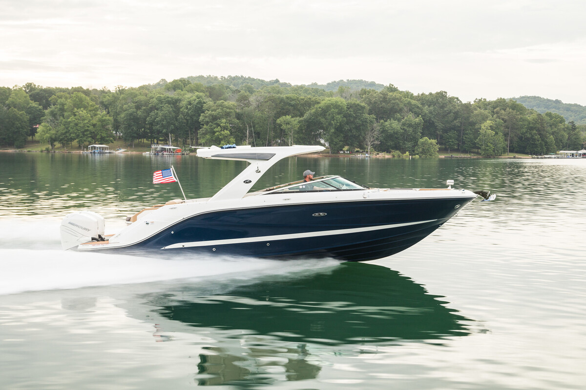 Sea Ray SLX 310 Outboard — foto 24 van 29