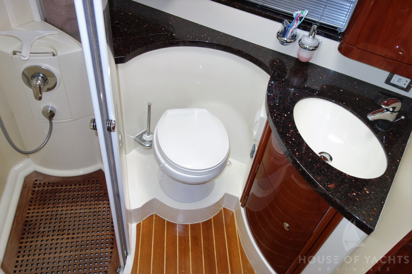 Fairline Phantom 50 — foto 4 van 12