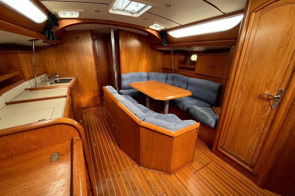 Jeanneau Sun Odyssey 42.2 - BluYachting — foto 3 van 12