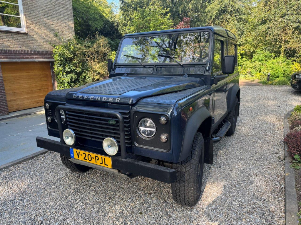 Land Rover Defender 90 2.0 benzine  (Gedupliceerd) — foto 6 van 15