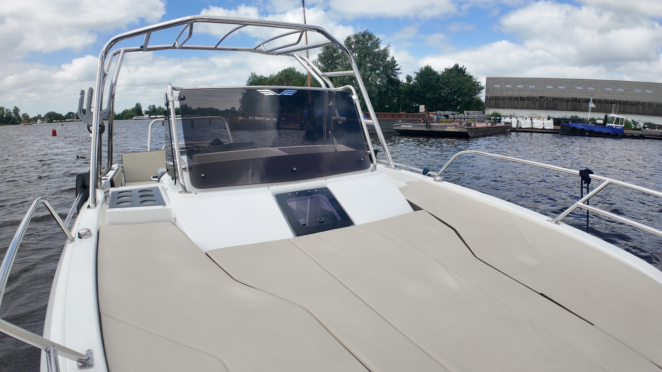 Beneteau Flyer 7.7 SUNdeck — foto 12 van 30
