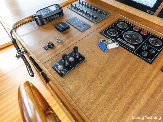 Alm Trawler 13.20 AD — foto 16 van 84