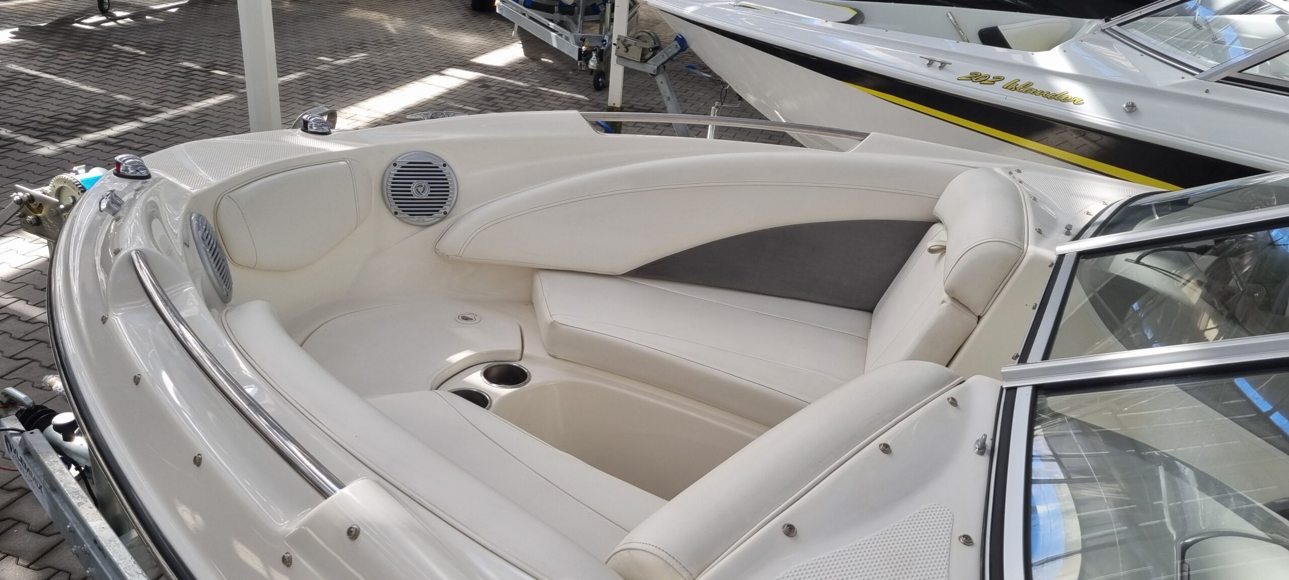 Bayliner 205 Sport — foto 9 van 11