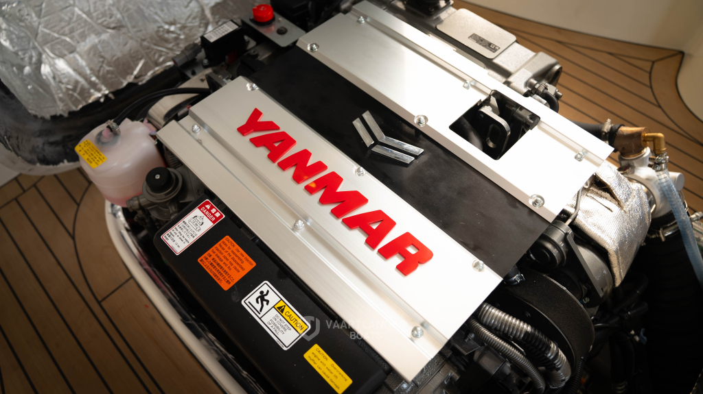 Waterspoor 808 Open | 195PK Yanmar diesel | Boegschroef — foto 21 van 50