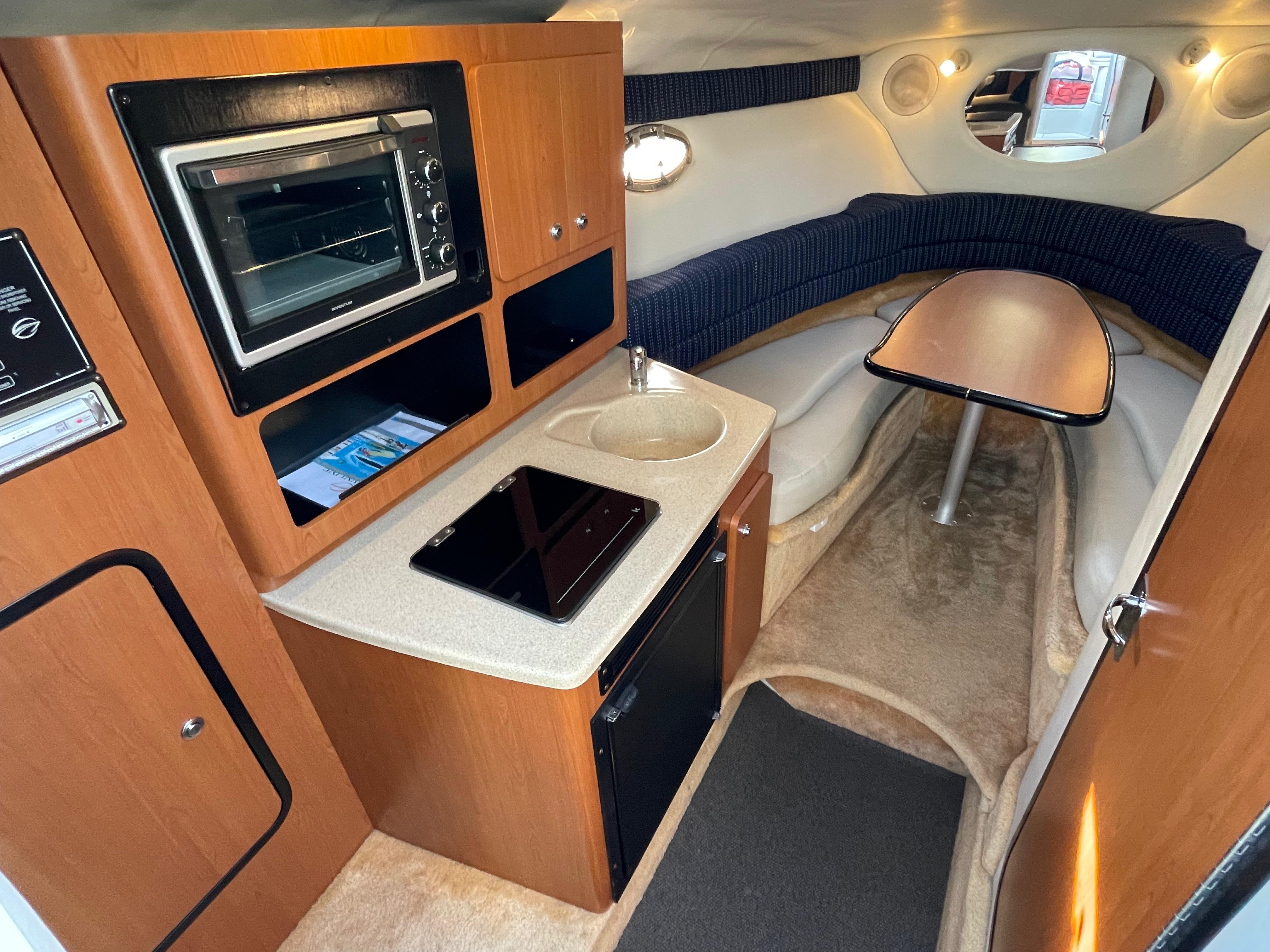 Crownline 270 CR — foto 19 van 25