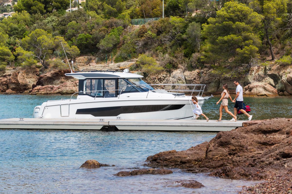 Jeanneau Merry Fisher 895 serie 2. Dit schip is aanwezig op de Yamaha stand van hiswa te water 2026. — foto 23 van 48