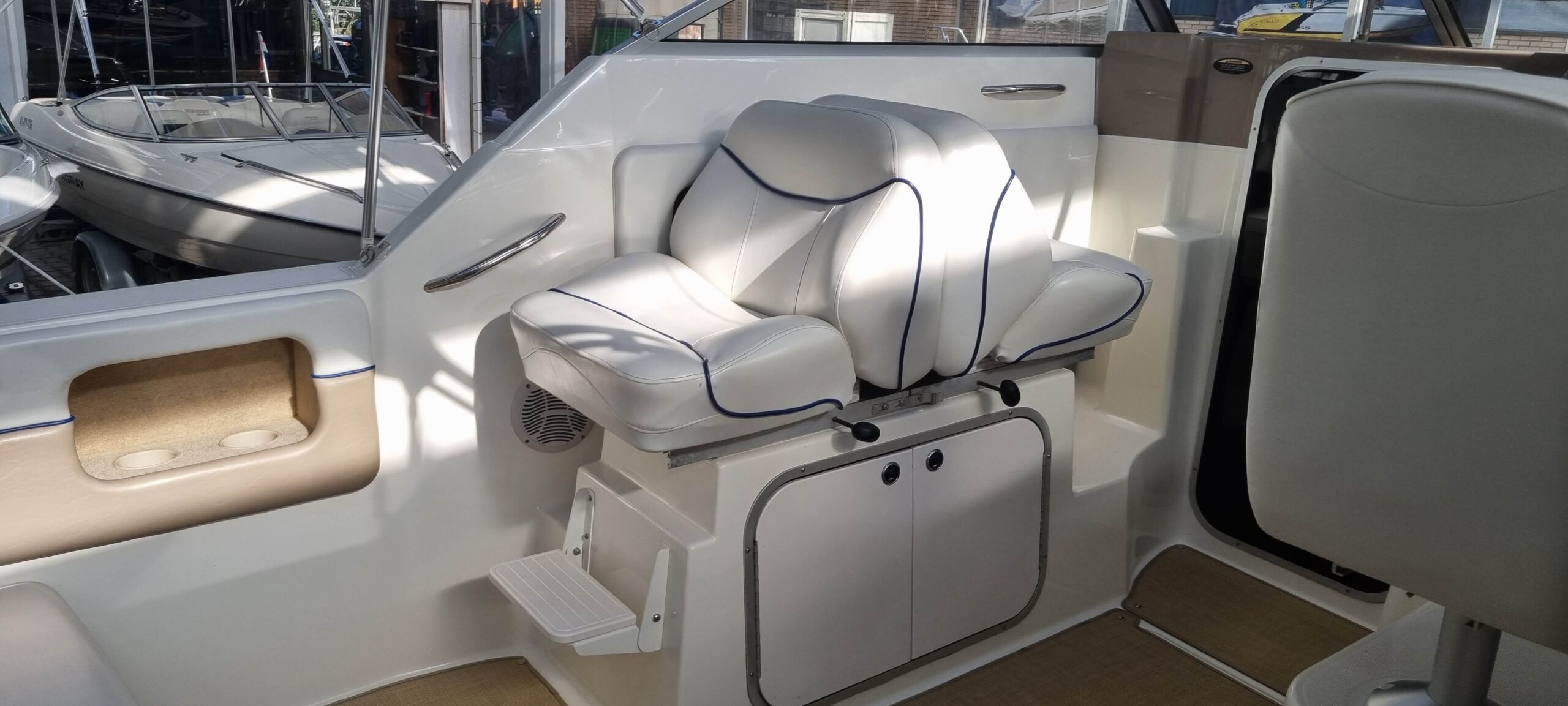 Bayliner 222 Classic Cruiser — foto 6 van 11