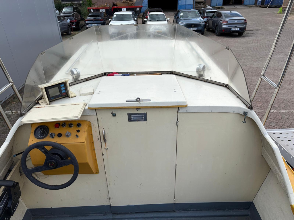 Polyester Kruiser incl. trailer & 60PK Mercury — foto 14 van 23