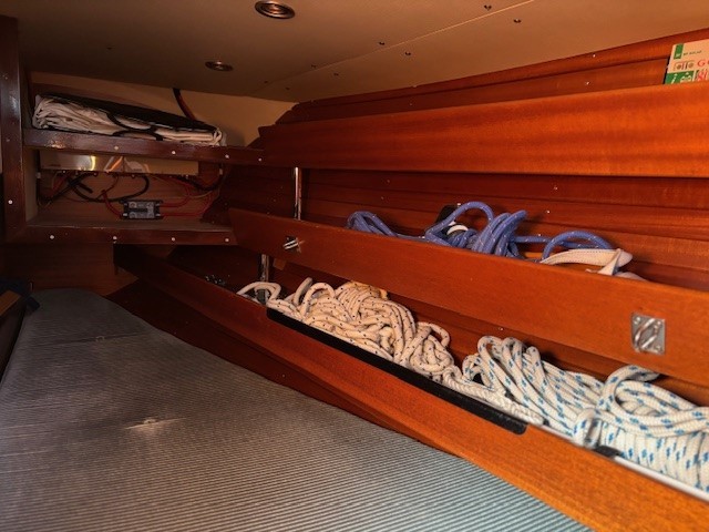 Hallberg-Rassy 31 — foto 51 van 65