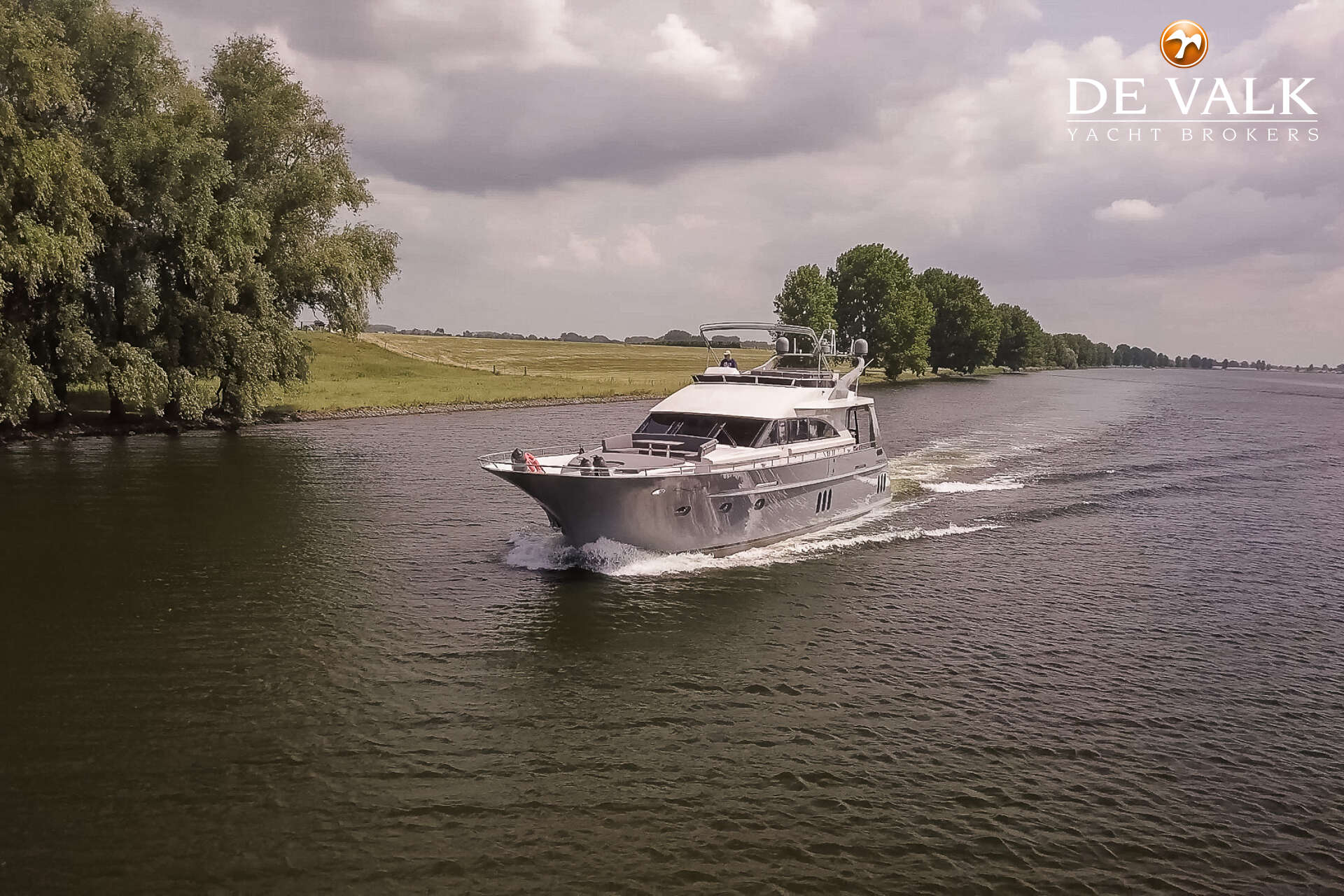 Van der HeijdenSuperior Fly 2400