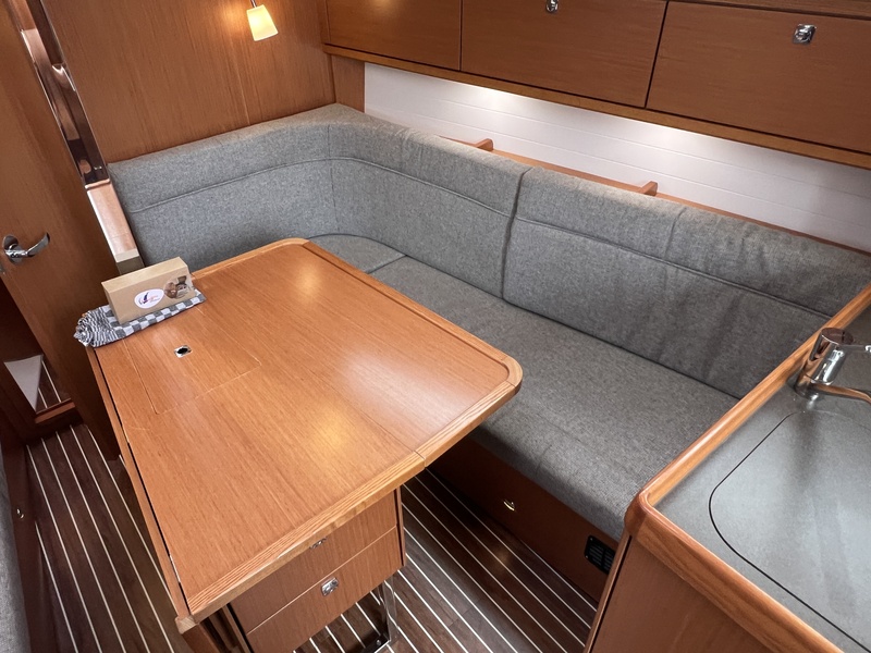 Bavaria Cruiser 34-2 — foto 8 van 47
