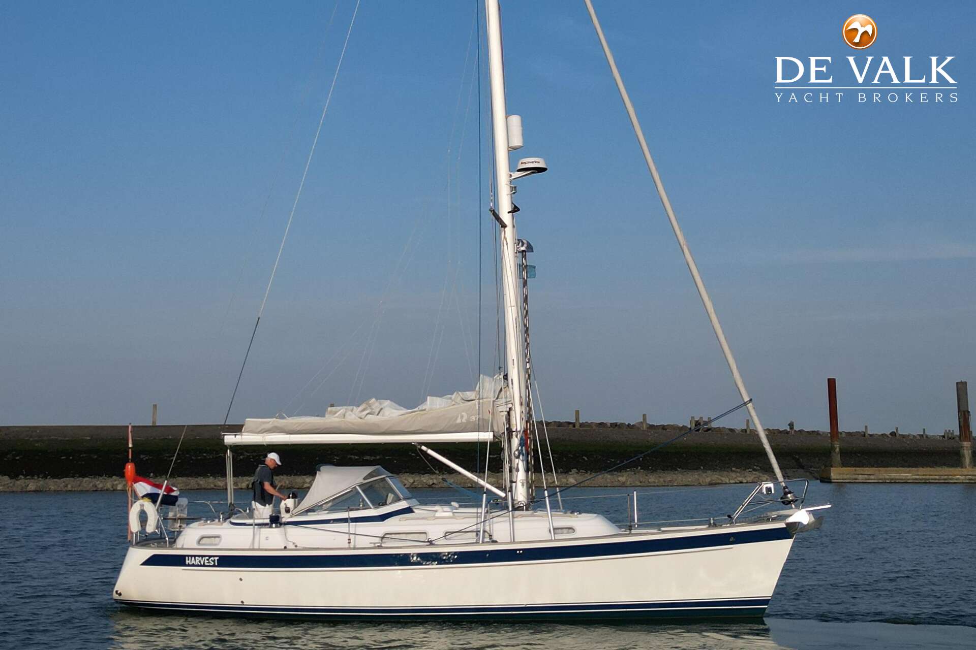 Hallberg Rassy37